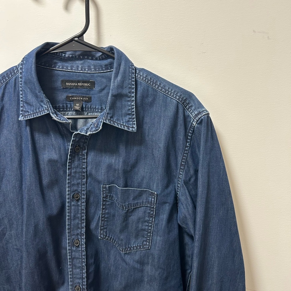 Banana Republic Blue Casual Button Down Shirt
